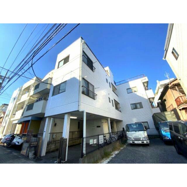 シンプルで落ち着いたデザインの外観です