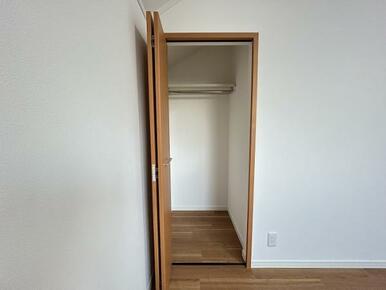 「北西側洋室」収納