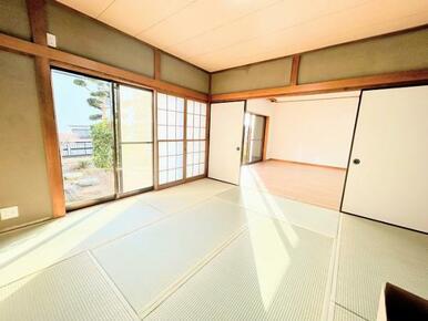 1階和室　約8畳