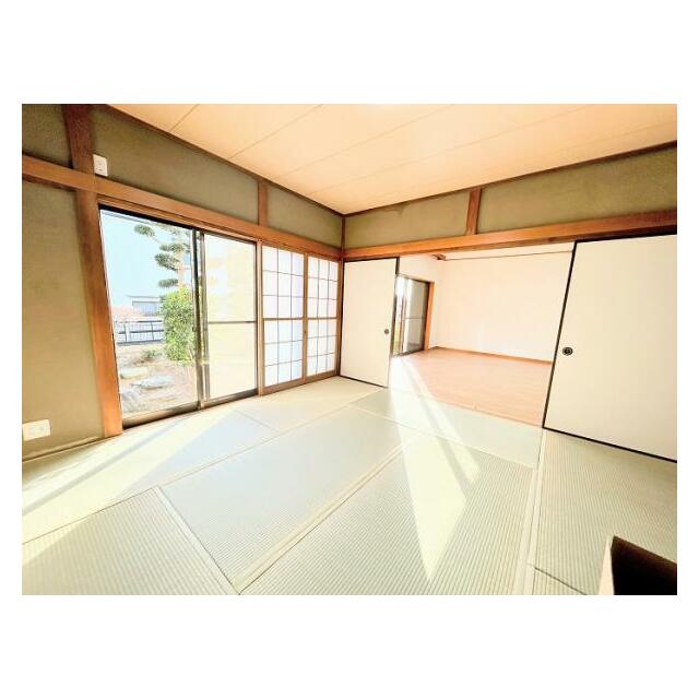 1階和室　約8畳