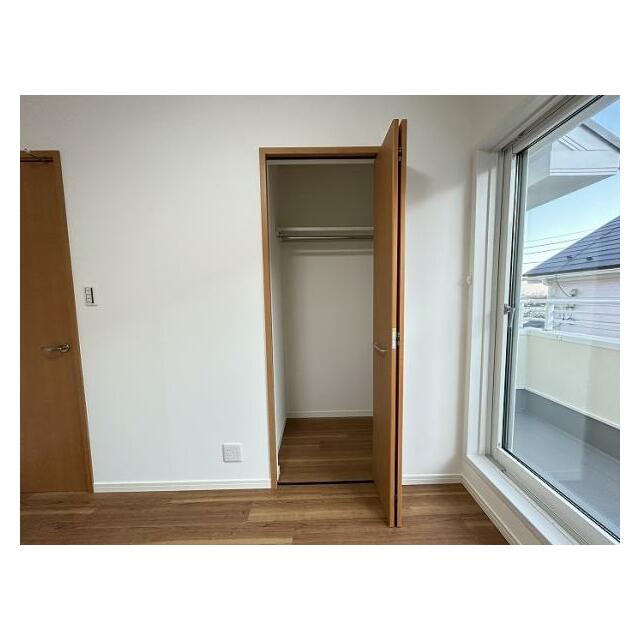 「南西側洋室」収納