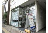 情報提供会社