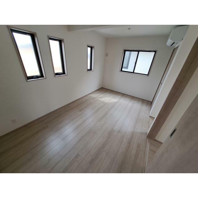 洋室7.7帖