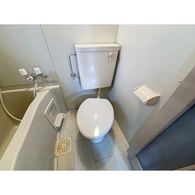 清潔感のあるトイレです