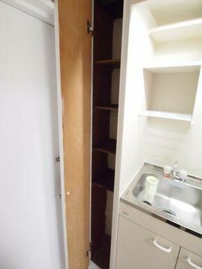 玄関シューズボックス。