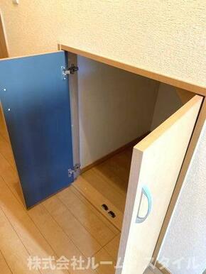 あると嬉しい階段下収納