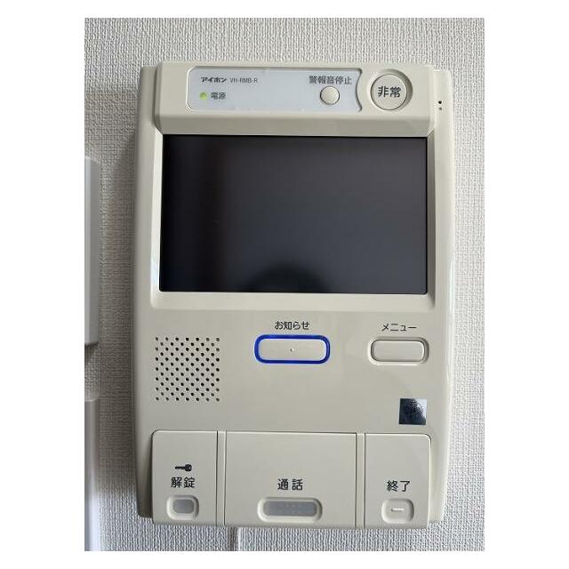 「モニター付きインターホン」オートロック付きマンションです。