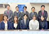 情報提供会社