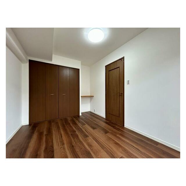 洋室（2）窓からの景色