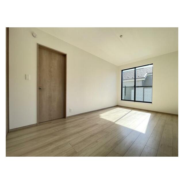 2階にはお部屋が3部屋！全部屋に収納が付いています＾＾