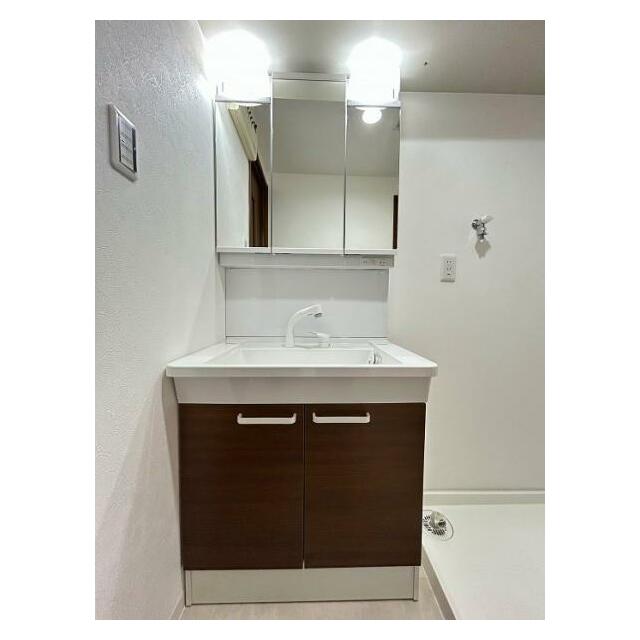 シャワー付洗面台