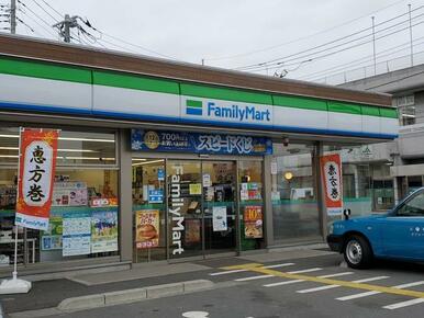 ファミリーマート和光中央店