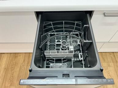 「キッチン」食器洗浄乾燥機がございます。