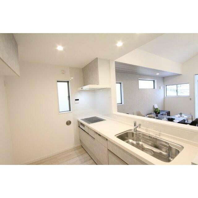 IHクッキングヒーターに食器洗浄機、浄水器付き