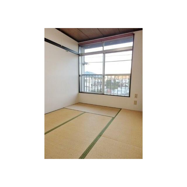 ２階明るいお部屋です！！