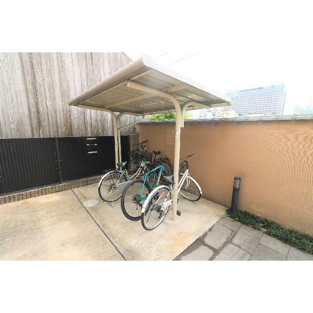 屋根付き駐輪場を完備※無料