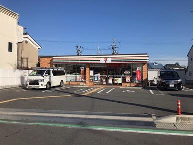 セブンイレブン宇治開町店