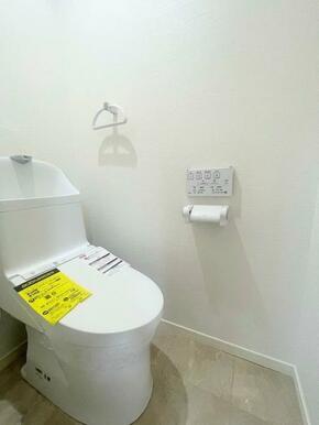 「トイレ」新品交換済みです。