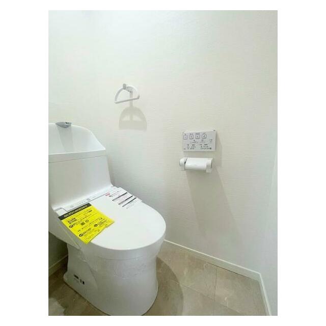 「トイレ」新品交換済みです。