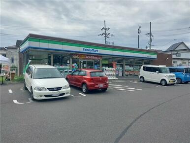 ファミリーマート東勝山二丁目店