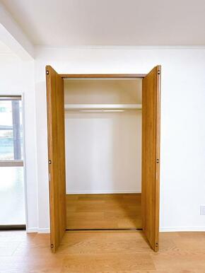 「１階クローゼット」LDKの中にございます