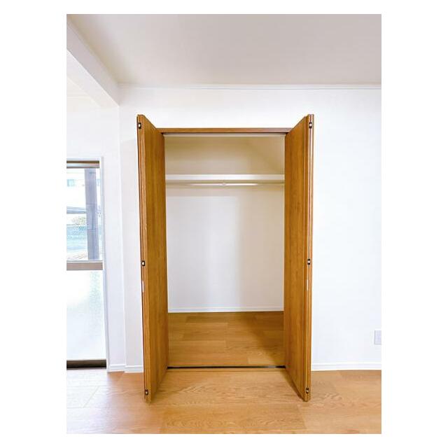 「１階クローゼット」LDKの中にございます