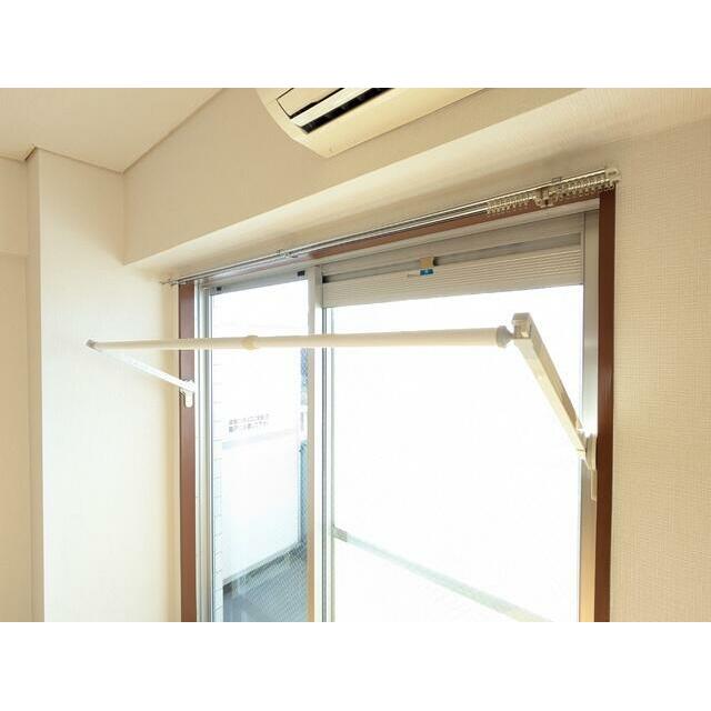 ★★洋室に設置されている室内物干しです♪★★