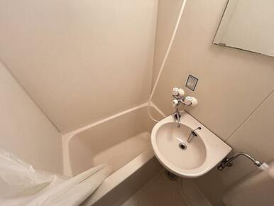 ※写真は別号室のものです。