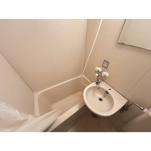 ※写真は別号室のものです。