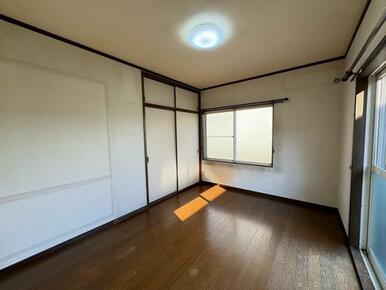 1F東側洋室　別角度