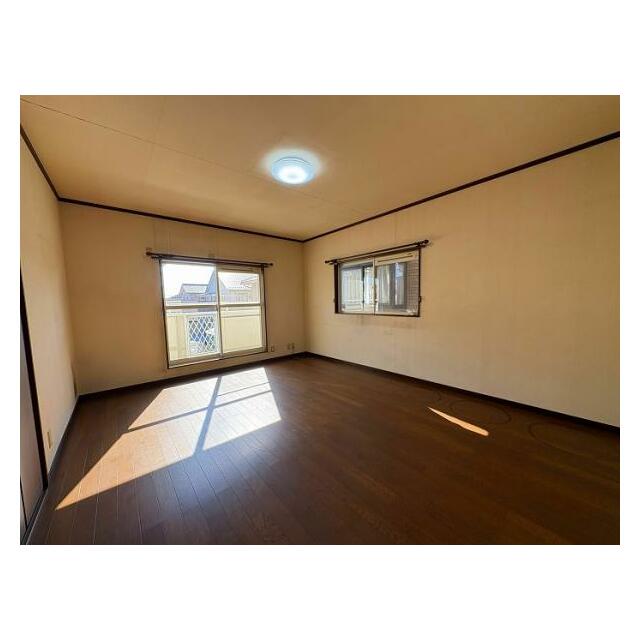 2F南西側洋室　別角度