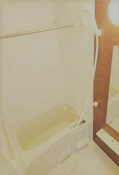 浴室換気乾燥機付きのバスルームです☆