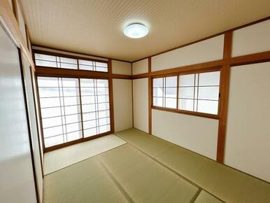 「和室」約6畳の大きさのお部屋です