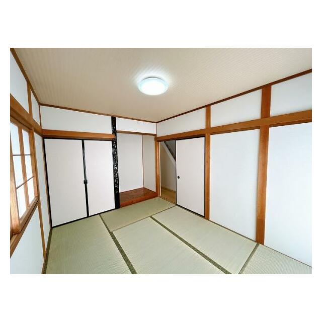 「和室」畳表替え、障子・襖張替えをおこなっております