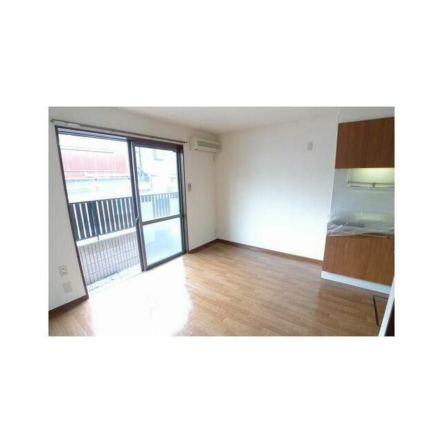 【８．８帖のダイニングキッチン（ＤＫ）】大きな窓が魅力的なお部屋です！