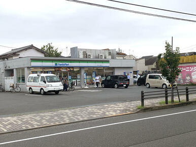 ファミリーマート小平あかしあ通り店