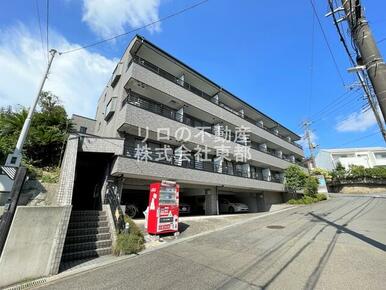 人気のマンションタイプ！周辺は閑静な住宅街です☆