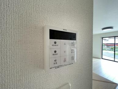 いつでも暖かい湯船に入れる追焚き炊き機能付き＾＾