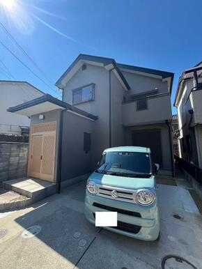 オシャレな外観になっております。2