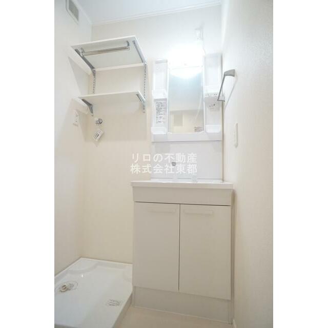 ヘアセット・メイクにも便利な洗髪洗面化粧台タイプ♪