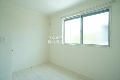 インターネット使用料無料です。