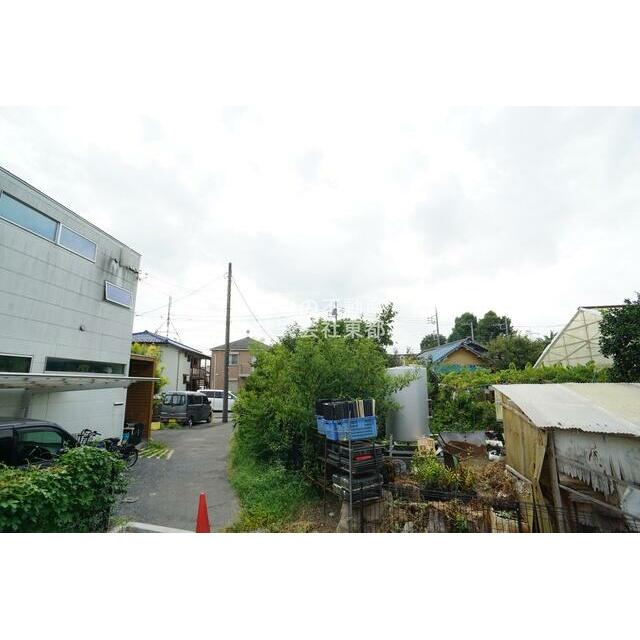 お部屋前には緑があるので、心癒されますね☆