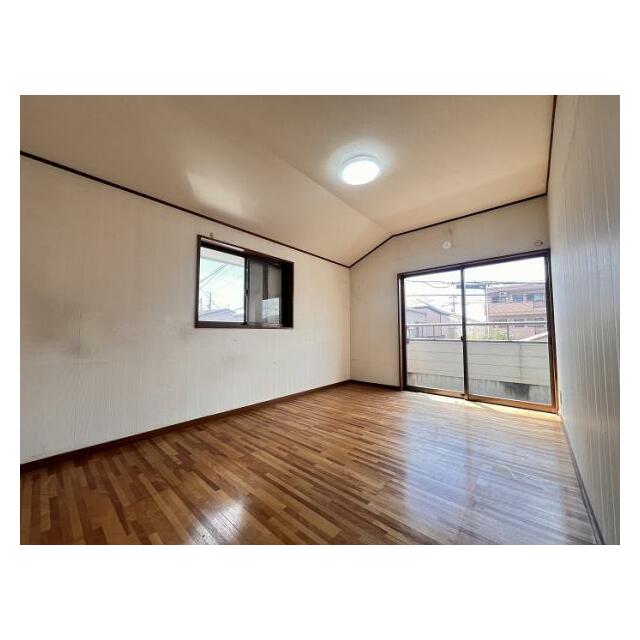 2階洋室6.7帖