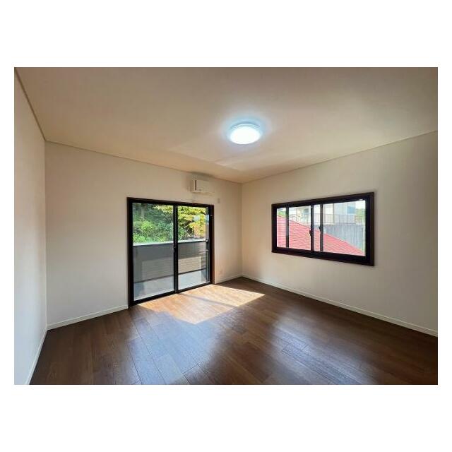 「南西側洋室」