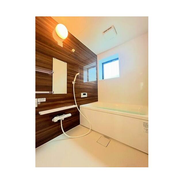 「お風呂」新品に交換しております。