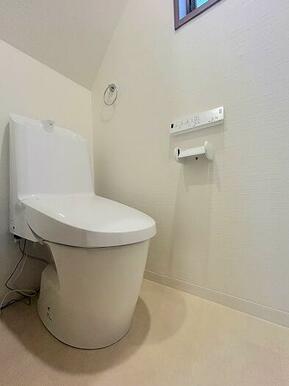「1階トイレ」新品に交換しております。
