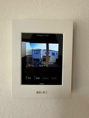 「モニターフォン」LDKよりご確認いただけます。