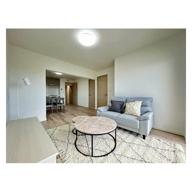 LDK　ニトリ家具付きです