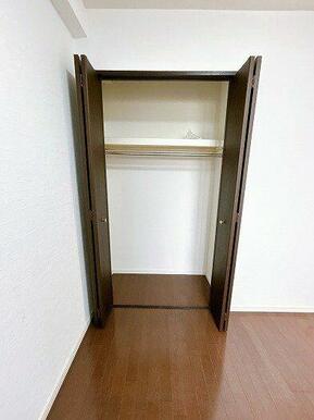 「北東側洋室」収納