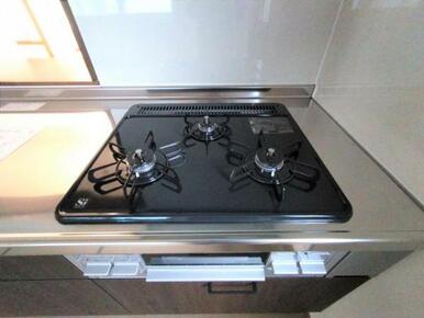 お掃除しやすいタイプのキッチンです。